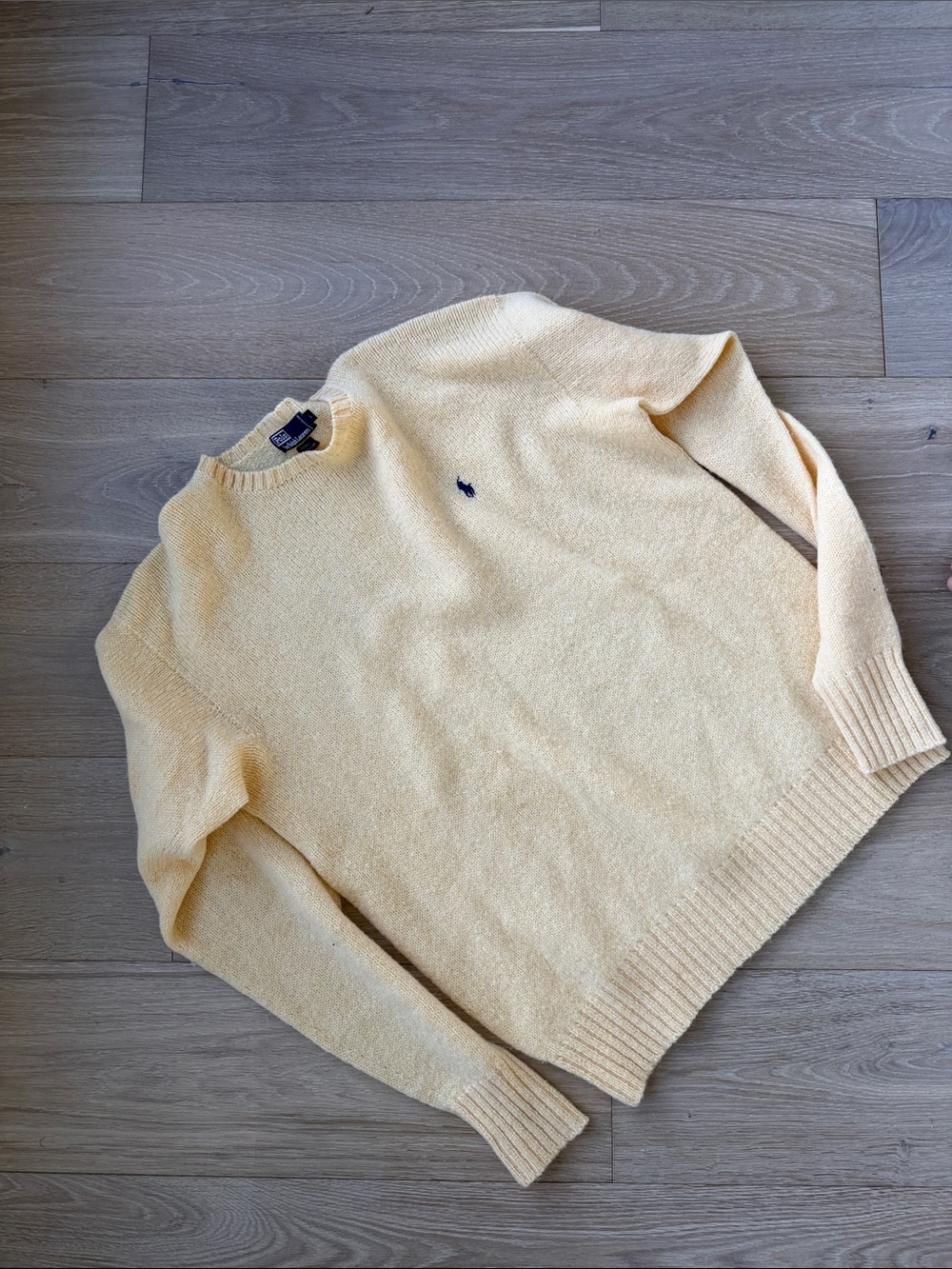 Vintage Men’s Polo by Ralph Lauren Pale Yellow Crewneck Wool Sweater